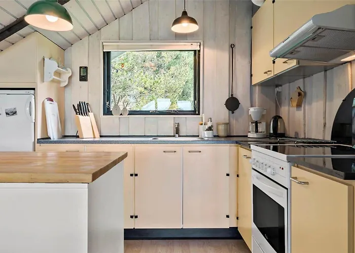 Holiday home 0161-romo-ejnar-mikkelsensvej-4 Lakolk